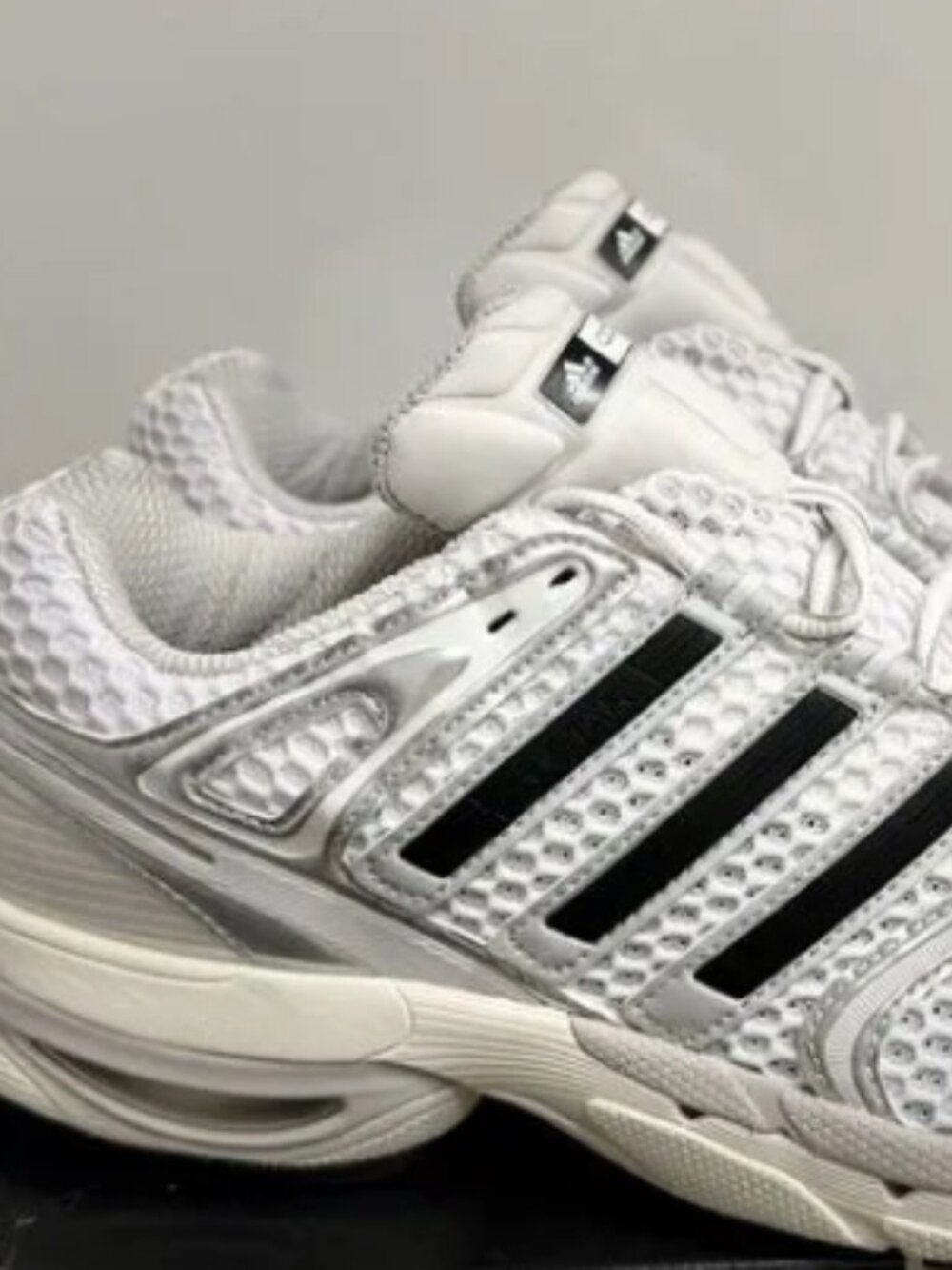 Adidas Adistar Control 5 White Black Running Sneakers